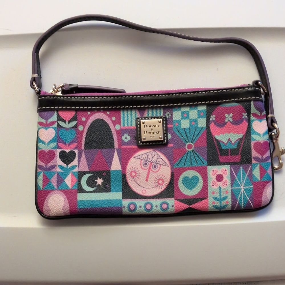 Dooney & Bourke "It's A Small World" Wristlet - Picture 1 of 10